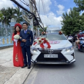 Cùng sánh bước vào thánh đường