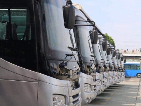 Đoàn xe 45 chỗ rước dâu