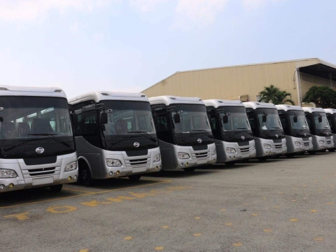 Đoàn xe 45 chỗ rước dâu